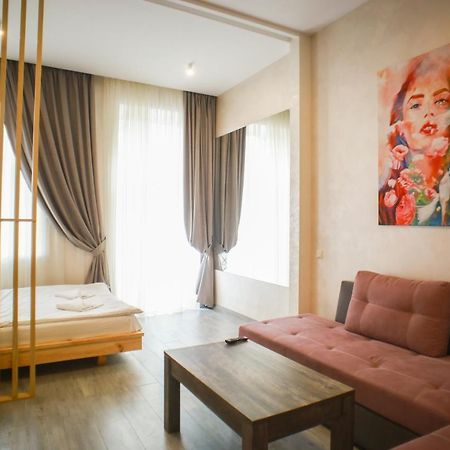 Leogrand Apartment On Drohobycha 4 Lviv Eksteriør billede